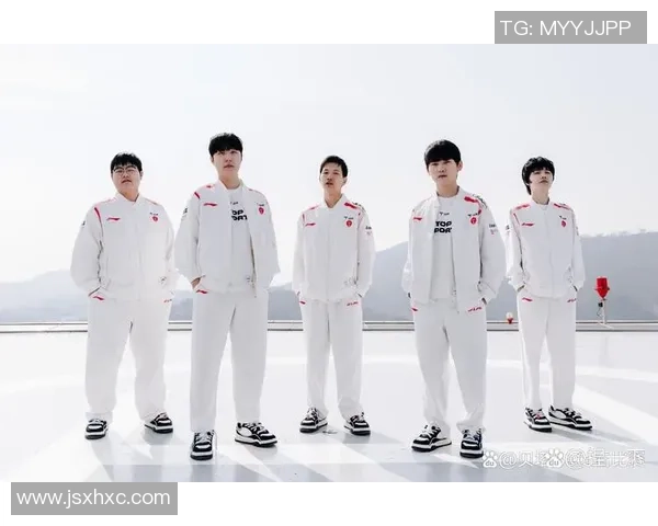 TES战队比赛经验引发热议球迷对表现与策略的争议分析