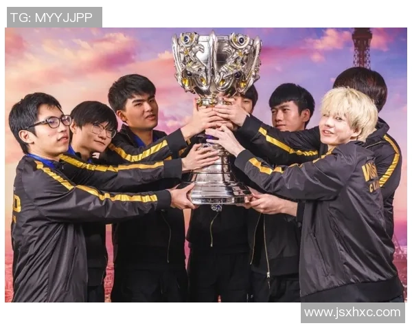 FPX战队以81分稳居精英赛积分榜首位其他战队紧随其后